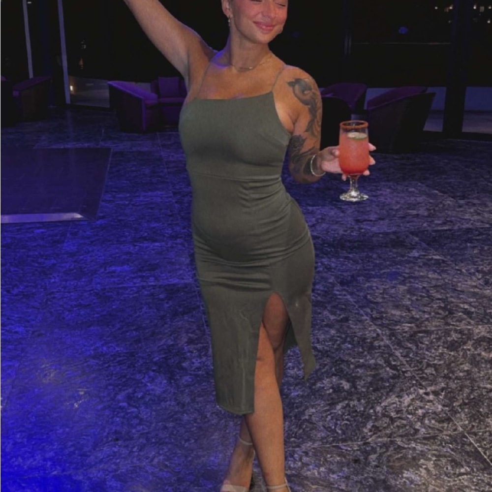 Olive Green 🫒 dress